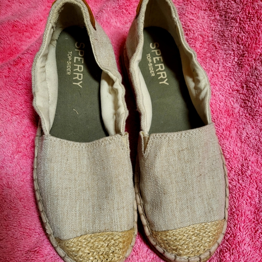 Sperry size 7